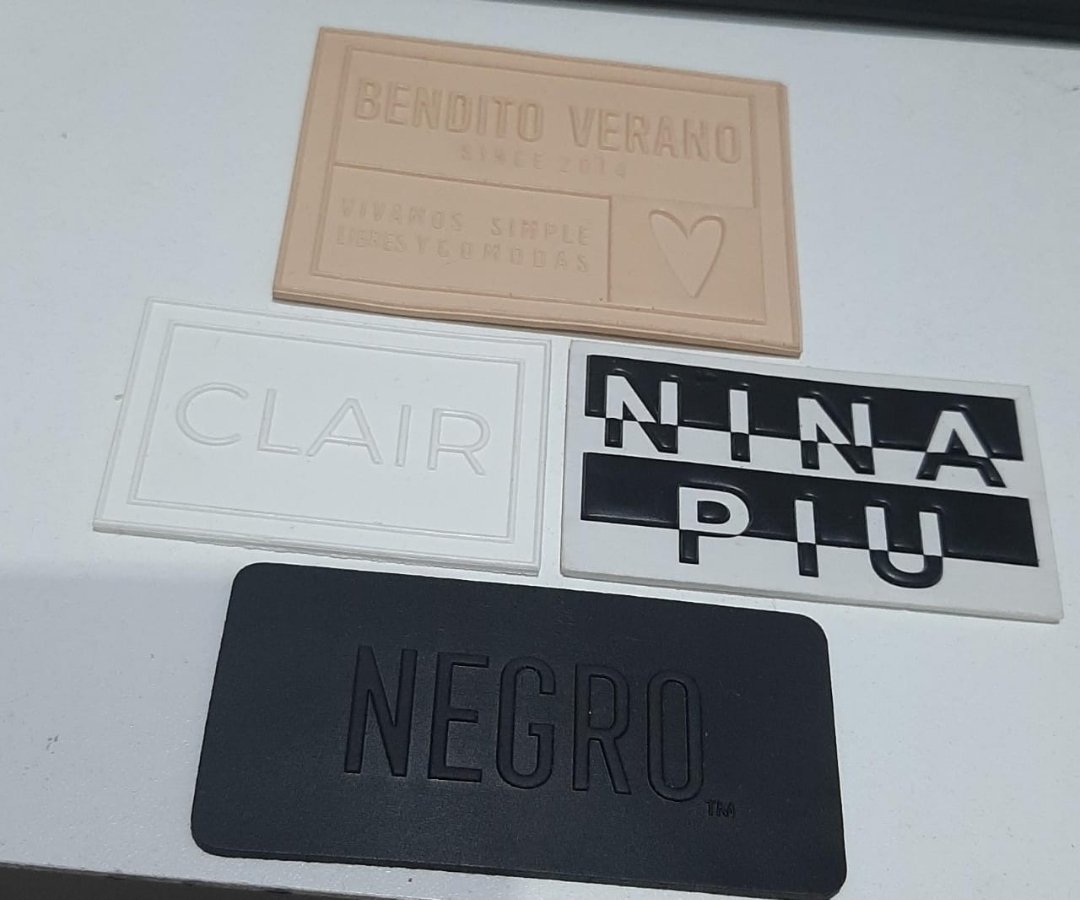 Etiquetas en goma